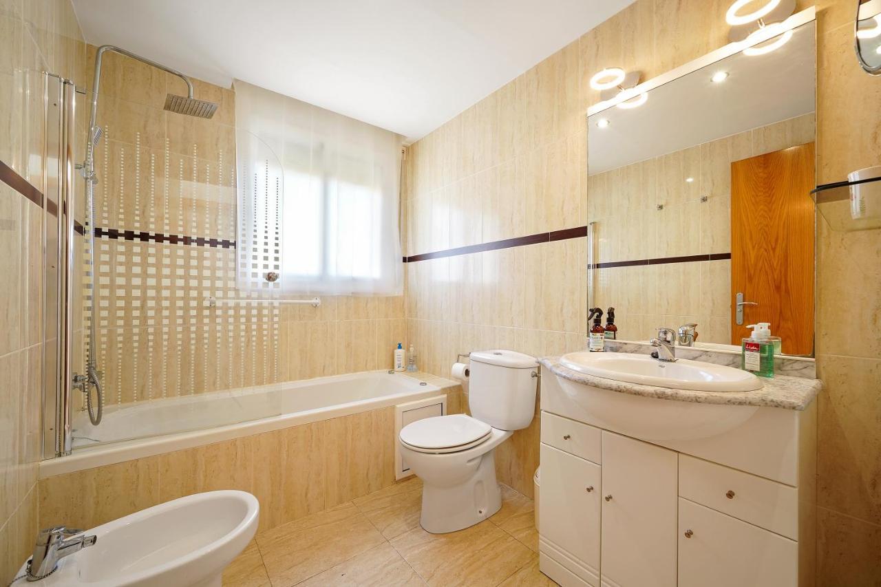 Hauzify I Apartament Mediterrani Miami Playa Ngoại thất bức ảnh